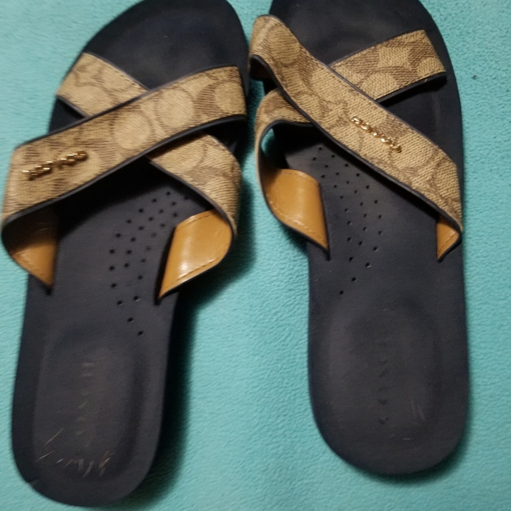 Womens coach slup on shoes